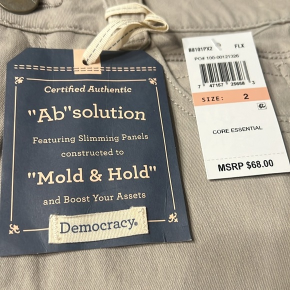 Democracy Flax Ab Solutions Bermuda Shorts - Picture 7 of 10